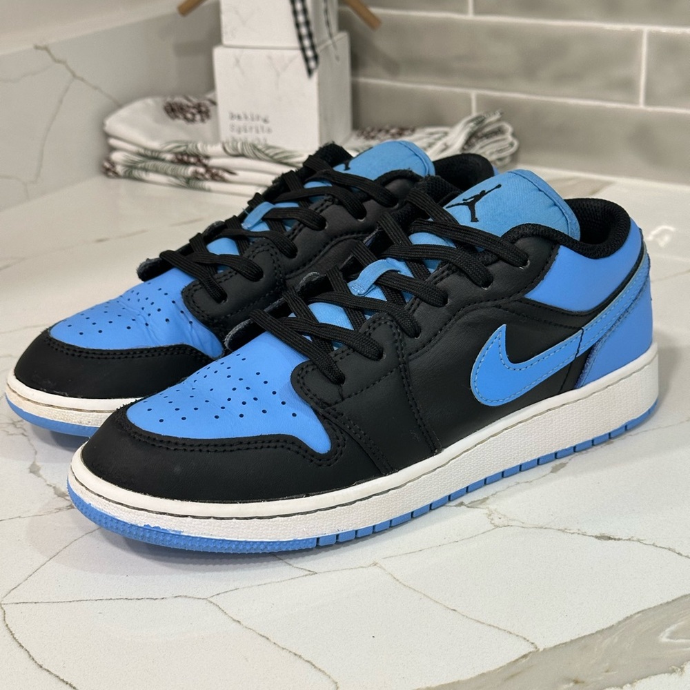 jordan 1 mens 5.5